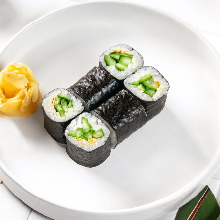 Ролл с огурцом 